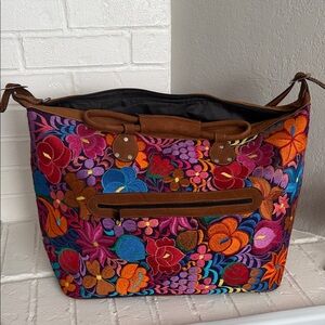 Nena & Co. Multicolor Embroidered Tote